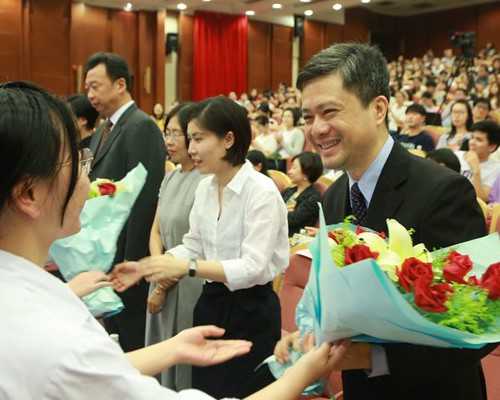 香港七周孕妇验血_2009年出生的女孩取名叫汤思雨这个名字好吗“汤思雨白杨”