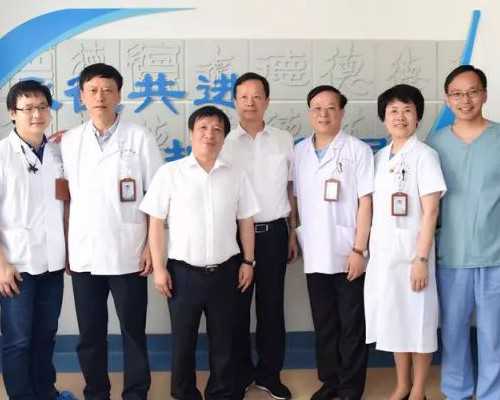 泵怎么读拼音怎么拼读_艺术市场历史性调整 艺术品电商或迎来新一轮高潮?