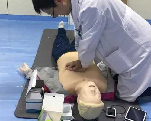 香港验血大概需要多少钱_香港验血费用会很贵？让亲历者用事实来讲述真相