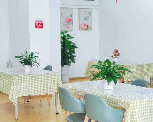 香港验血结果不确定怎么回事_作文题目《我最敬佩的一个人》我最敬佩的一个