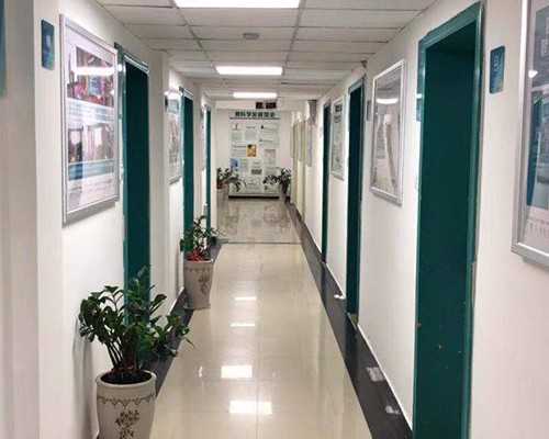 邮递香港验血用的是泡沫保温箱吗_我到香港验血查男女详细流程_告诉你多少钱