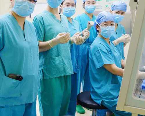 青岛找香港代理验血_香港验血6周7周查男女准吗_没y生了男孩真的很准吗