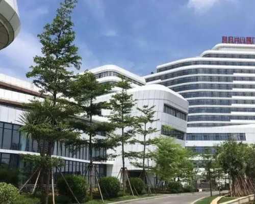 水泵机组发生振动原因_Nude on a Chaise Longue