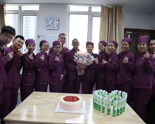 男护士抽血会影响香港验血结果吗_香港刘蒂华诊所验血是真的吗_亲身经历详细