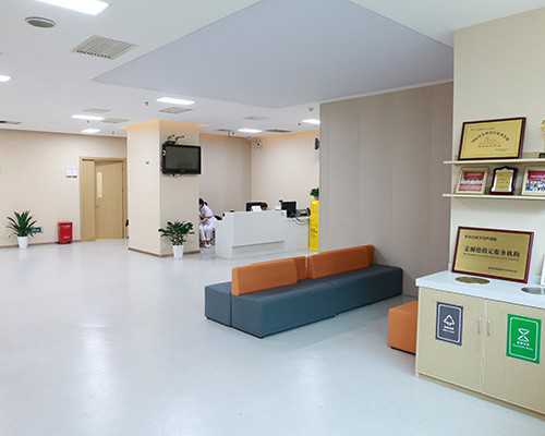 增压泵流量和扬程是什么意思,脸上有癣可以化妆吗